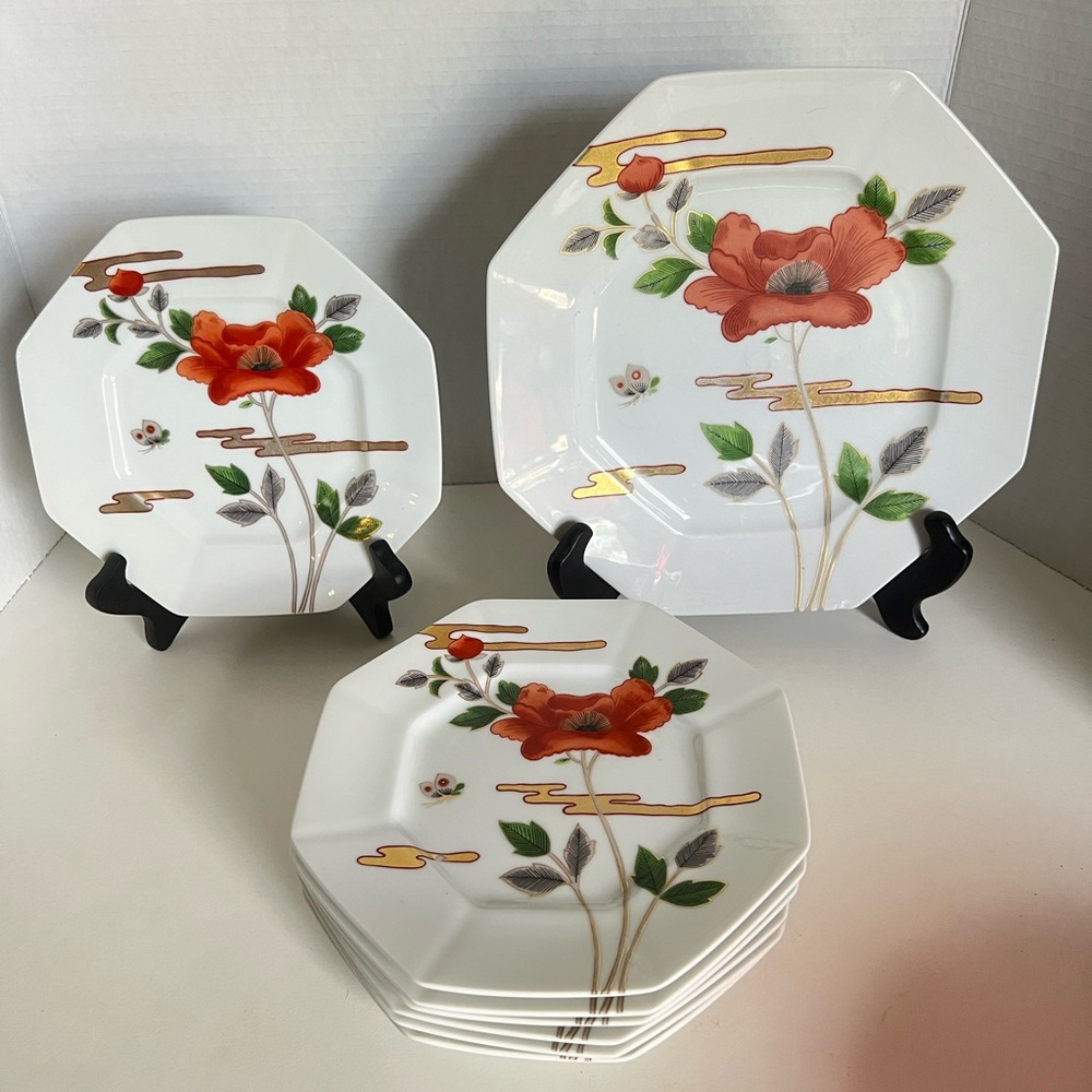 Vintage Fitz and Floyd “Fleur et nuages” set of plates, Poppy flowers